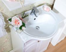 Фото товара Комплект мебели для ванной Бриклаер Лючия 70 белый глянец