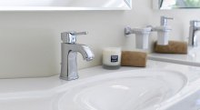 Фото товара Смеситель Grohe Grandera 23303000 для раковины