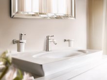 Фото товара Смеситель Grohe Grandera 23303000 для раковины