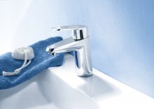 Фото товара Смеситель Grohe Eurodisc Cosmopolitan 2338220E для раковины