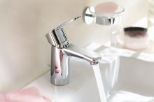 Фото товара Смеситель Grohe Eurostyle Cosmopolitan 33552002 для раковины