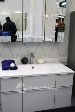 Фото товара Комплект мебели для ванной Smile Кристалл 90 Титан / Белое стекло